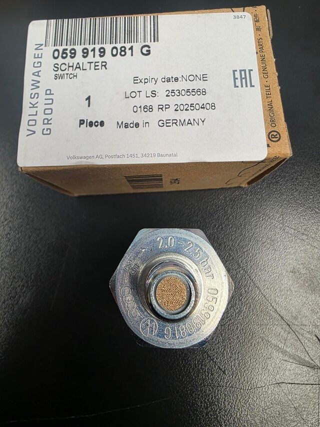Genuine Volkswagen Oil Pressure Switch 059-919-081-G