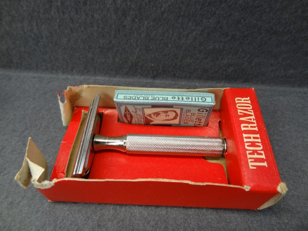 Gillette Tech Razor VTG Razor Open Comb NEW Blue Blades Pack Box 49cent King