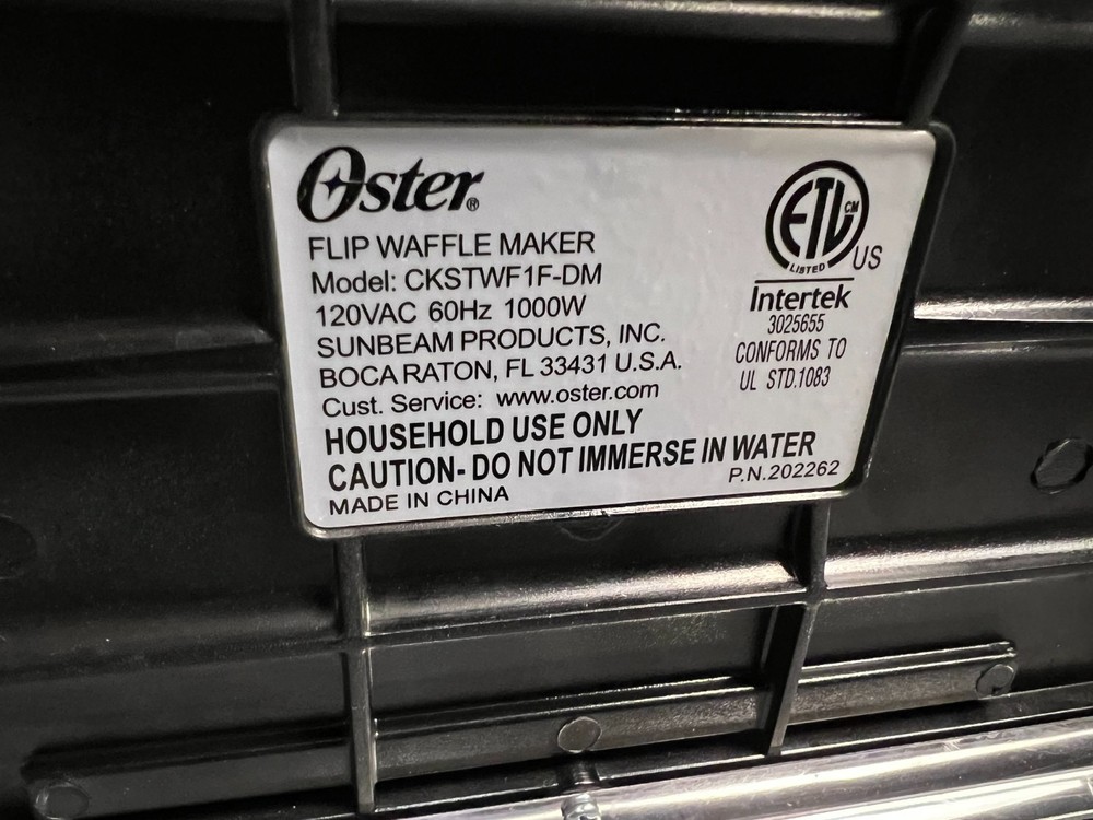 Oster Flip Belgian Waffle Maker/ CKSTWF1F-DM