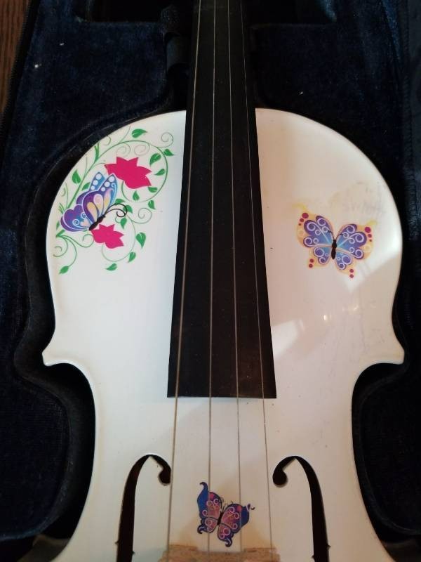 Rozanna's Butterfly Dream II White Violin