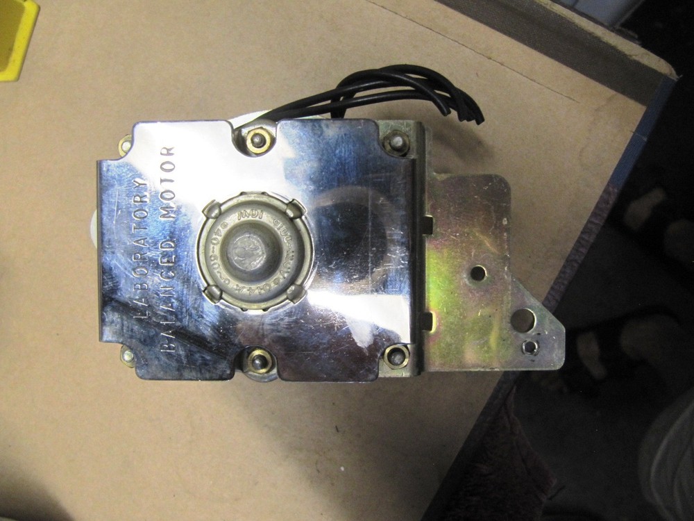 GARRARD TYPE A TURNTABLE MOTOR Laboratory Balanced Idler Wheel Turntable