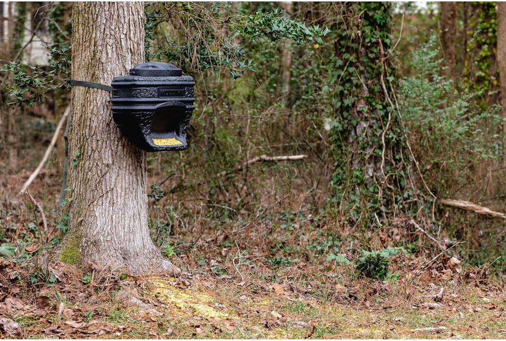 Feed Bin - Gravity-Fed 6-Gallon Feed Bin - Easy Tree/Post Mount -40 Lb Capacity