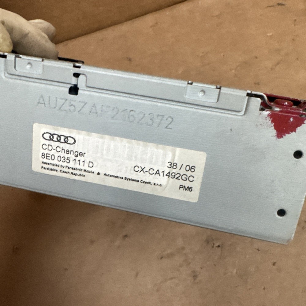 2008 -2012 2014 15 Audi R8 Dashboard Multifunctional CD Changer Console OEM 1324