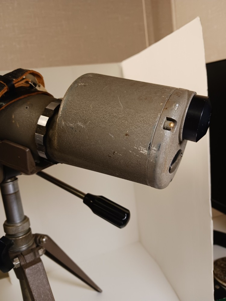 SWIFT SPOTTING SCOPE MODEL 821 with Eagle TRIPOD. Good functional condition! 60x