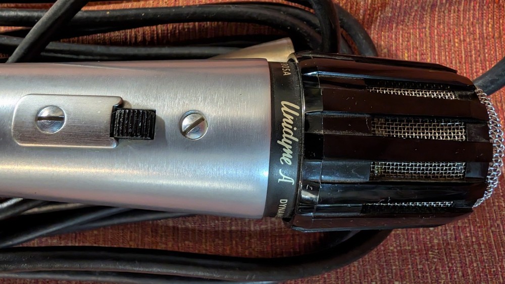 Shure Brothers model 580SA Unidyne A Dynamic Microphone