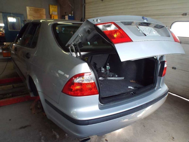 9-5 2003 Owners Manual 146108