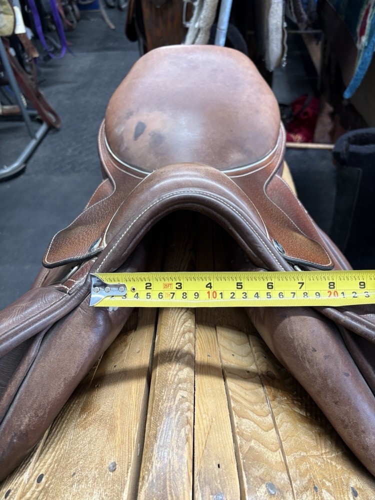 17.5” Adam Ellis Jump Saddle