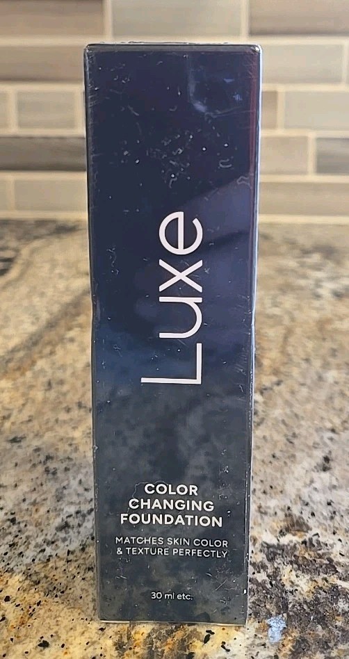 Luxe - Color Changing Foundation 02 Medium Shade 30 ml Exp 2029