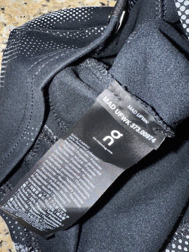 On Cloud Running Hat Stocking