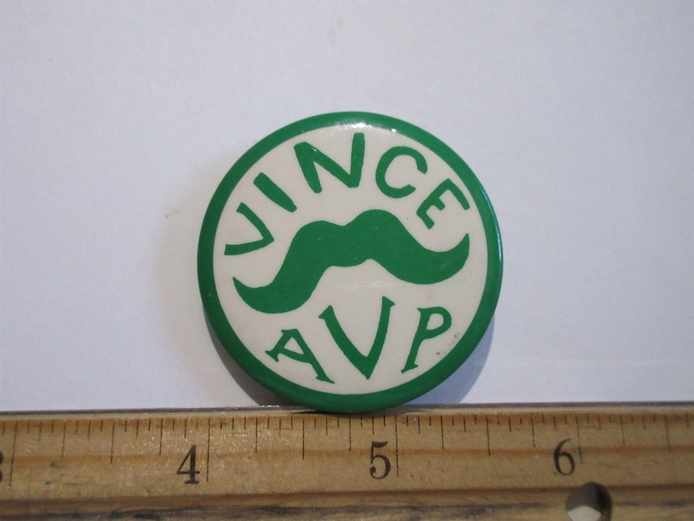 VINCE AVP NY 1976 campaign button pin 1.75"