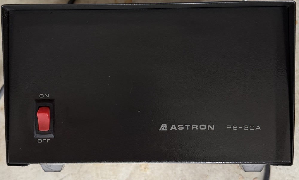ASTRON RS-20A LINEAR POWER SUPPLY
