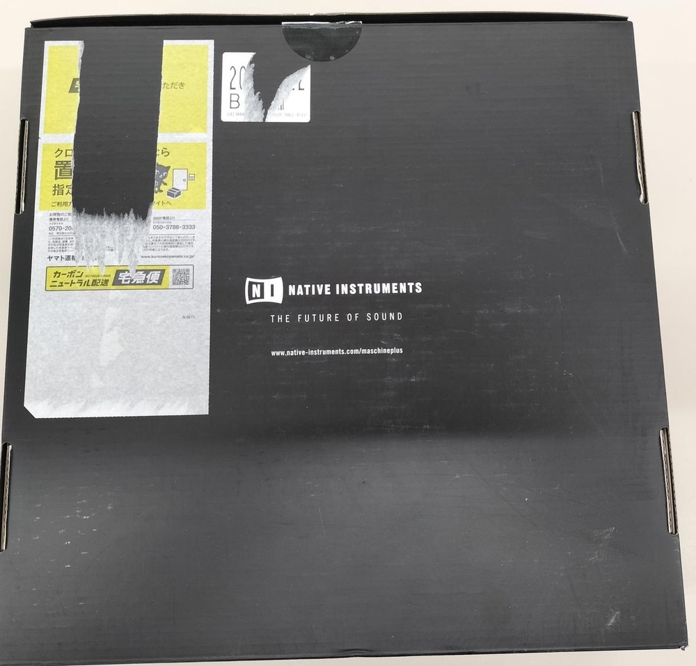 Native Instruments Maschine+ Standalone Sampler Drum Machine Beat Maker w/ Box