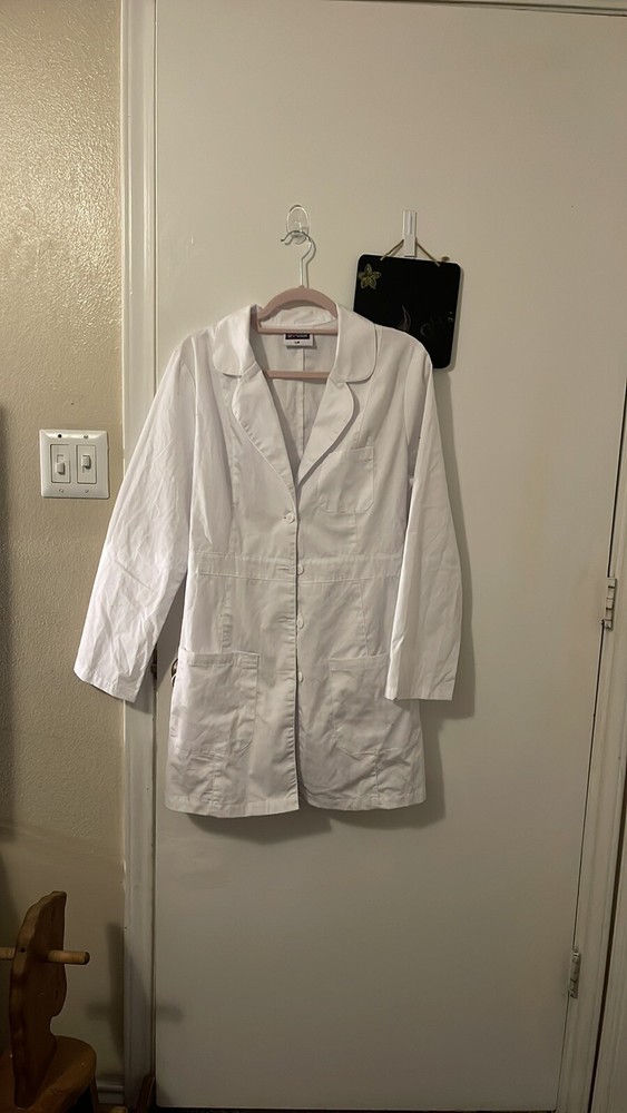 lab coat women