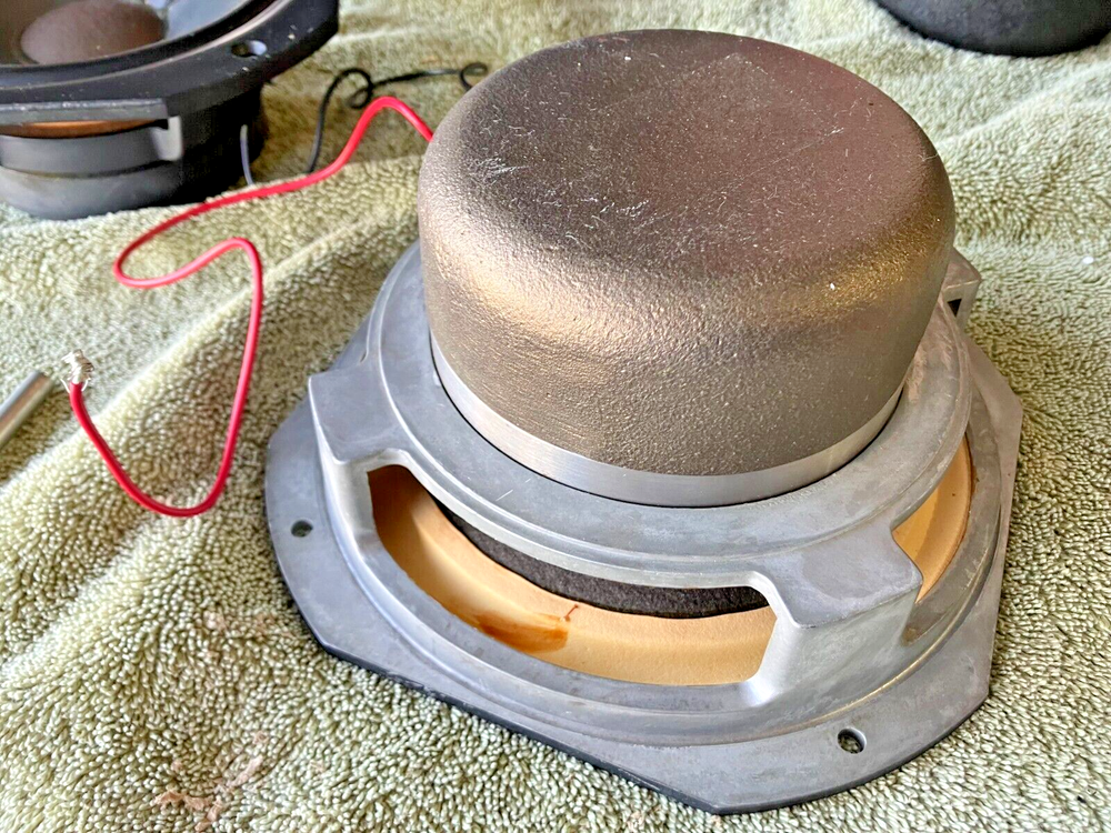 JBL LE8T Woofer / Good Condition / Black Cone /