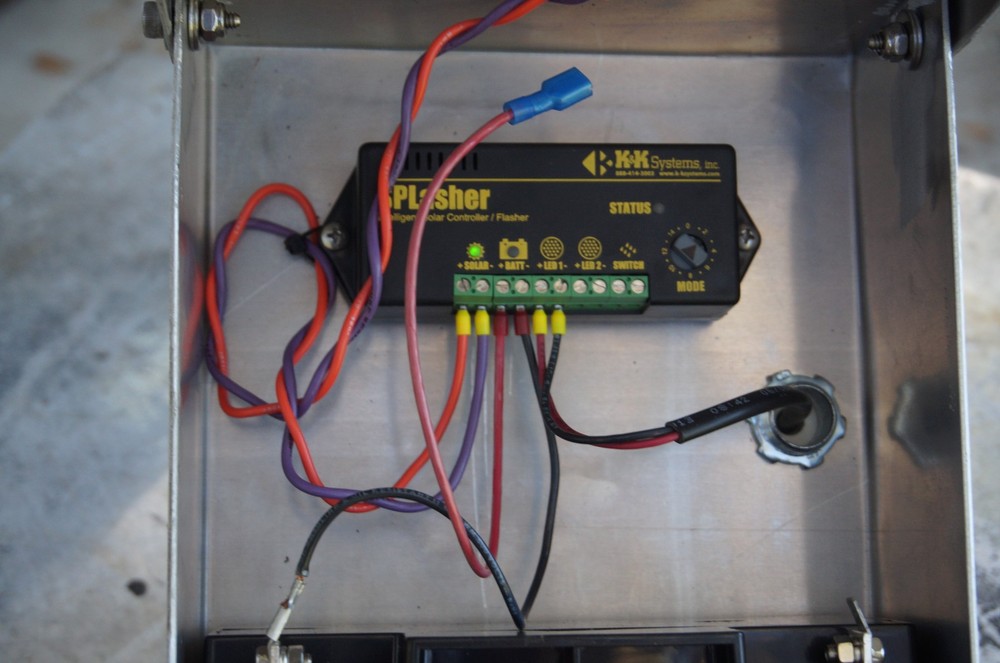 K&K Systems SPLASHER Solar Panel Traffic Beacon Flasher 24/7 Control System