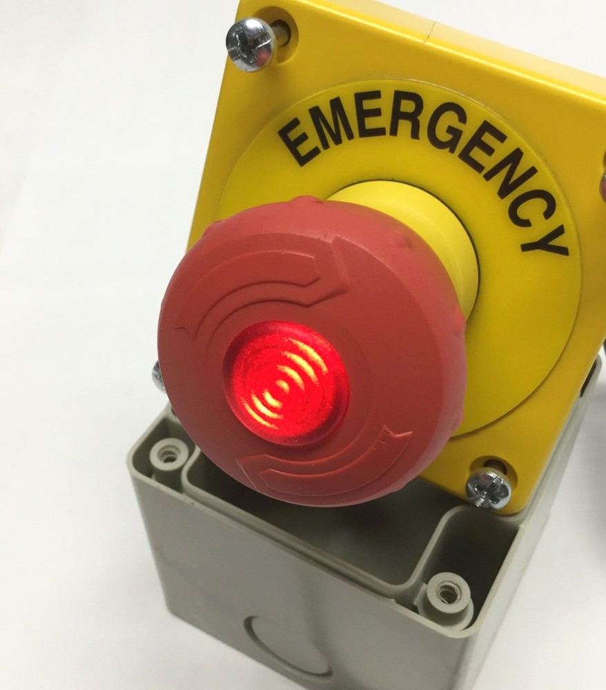 Allen Bradley 800FP-LMT44 Illuminated Emergency E-Stop LED Pushbutton Station