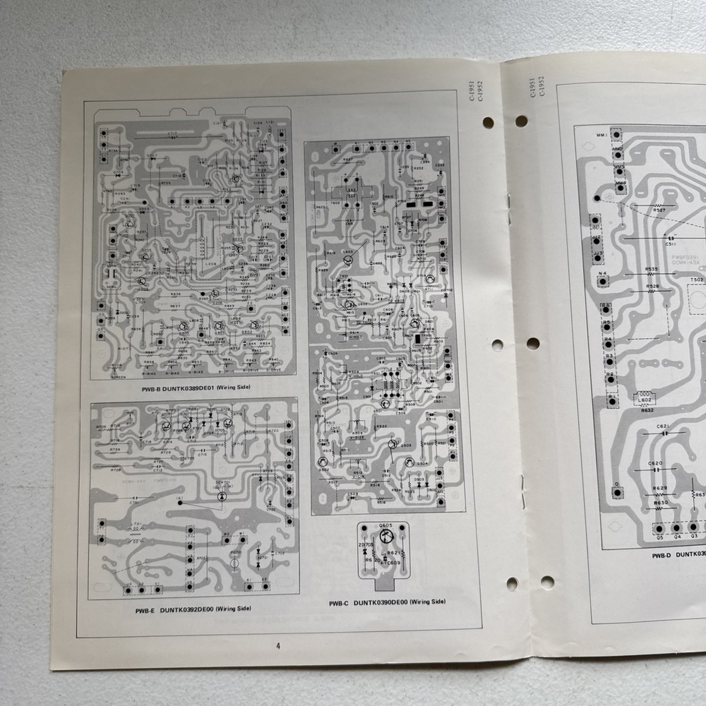 Sharp Electronics Color Television Models C-1951 & C-1952 Service Information