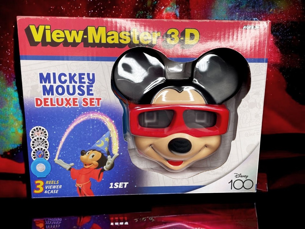 NEW View-Master 3D Mickey Mouse Deluxe Set w/ reels & case