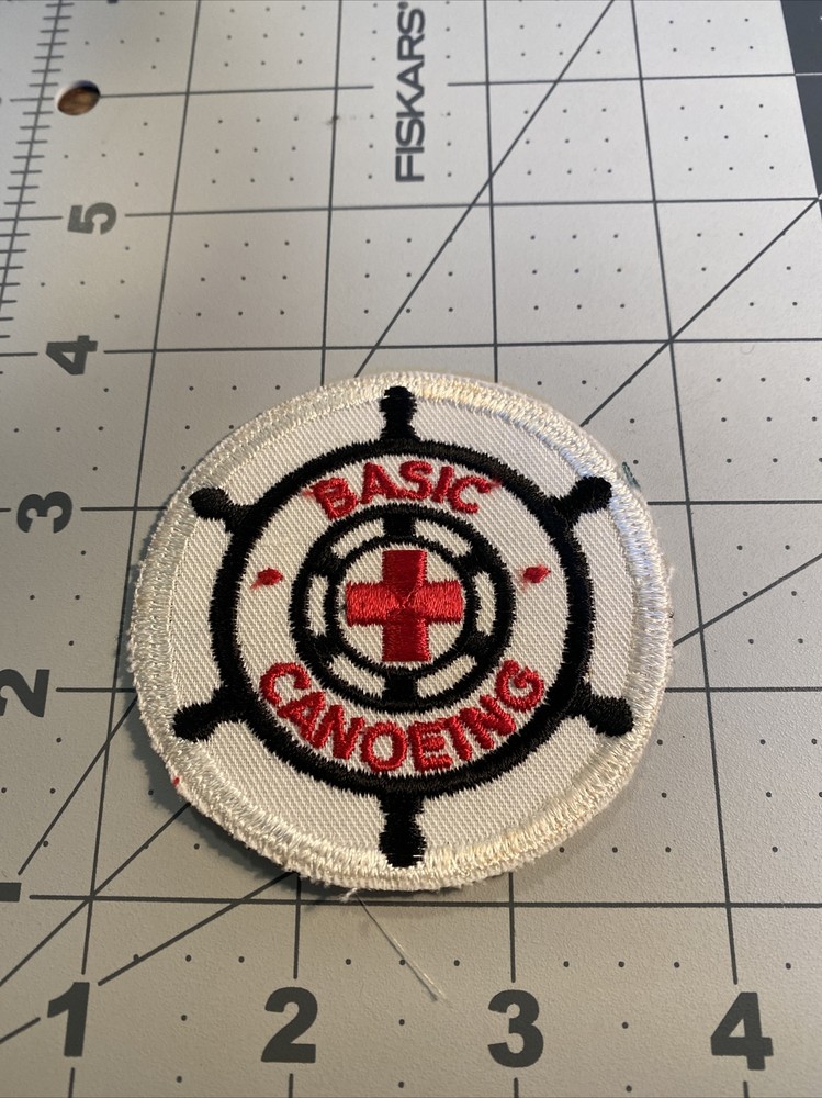 AMERICAN RED CROSS  BASIC CANOEING BOATING   PATCH 1960'S  ABA-543M