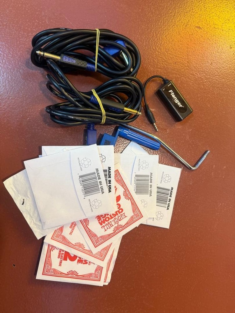 Fernandes electric guitar gradation blue