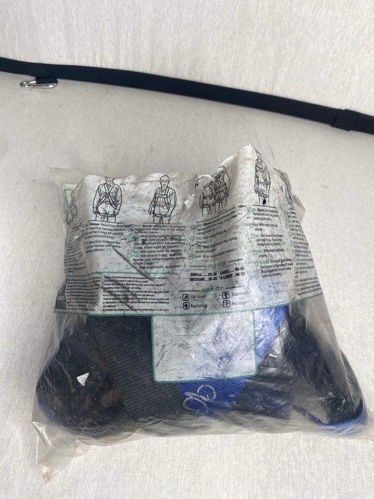 FallTech 7017 Contractor Full Body Harness, Universal Fit