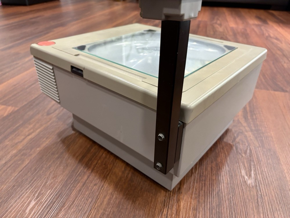 3M Overhead Projector 1706 Model 1700AJE