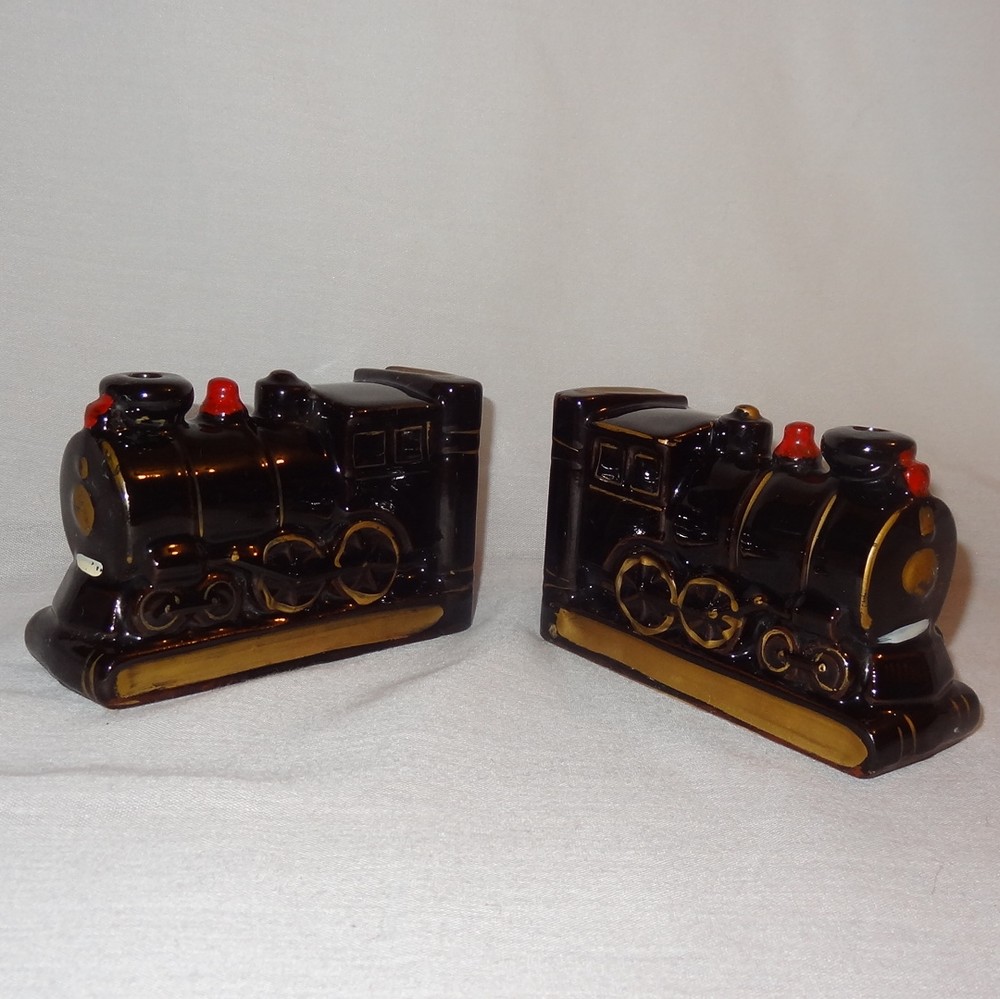 Vintage Japan Redware Train Engine Bookends Black Red And Gold
