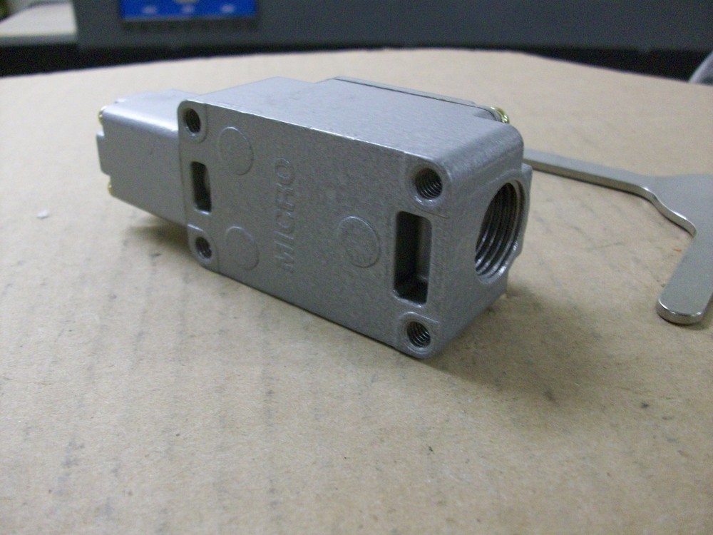 YAMATAKE HONEYWELL 6LS-J18 MICRO SWITCH