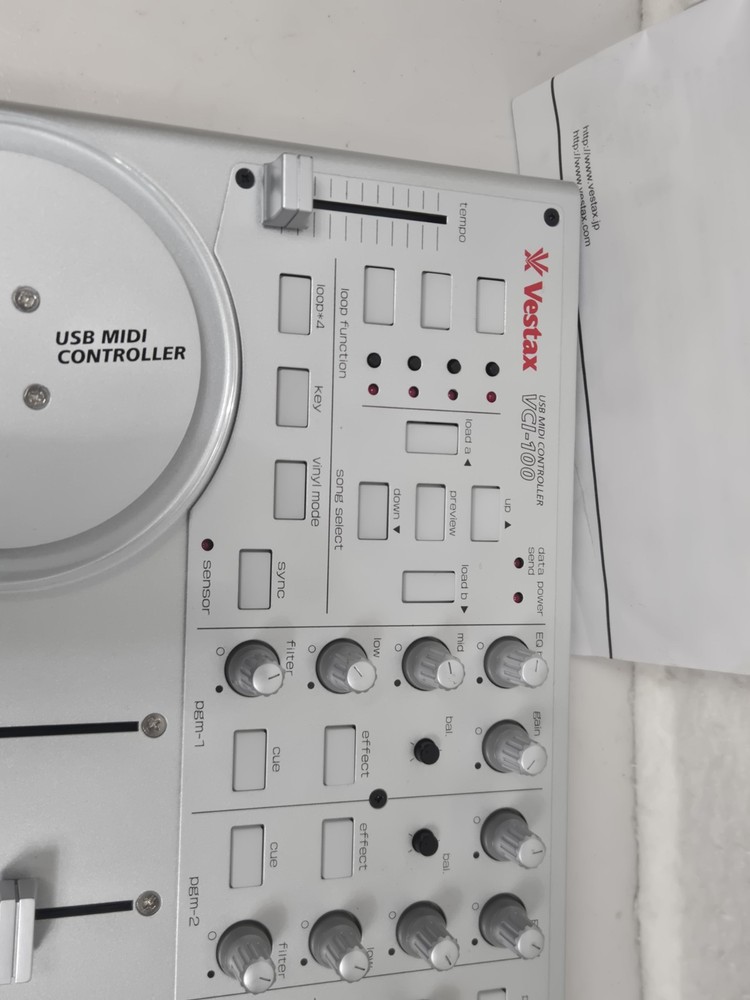 Vestax VCI-100 DJ MIDI Controller Professional Compact Digital Mixer