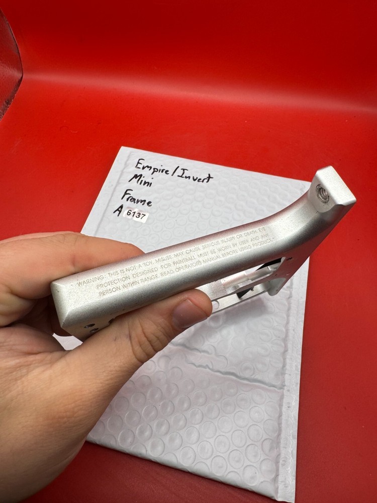 Empire / Invert Mini Frame