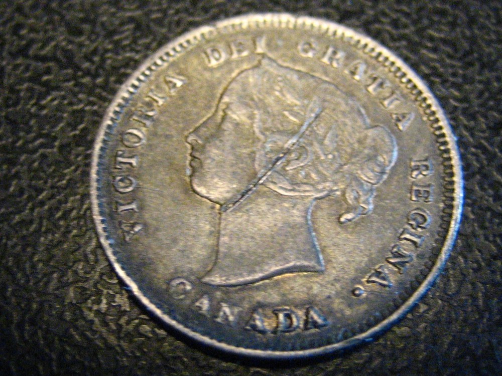 1886 Small 6 Canadian 5 Cent Silver