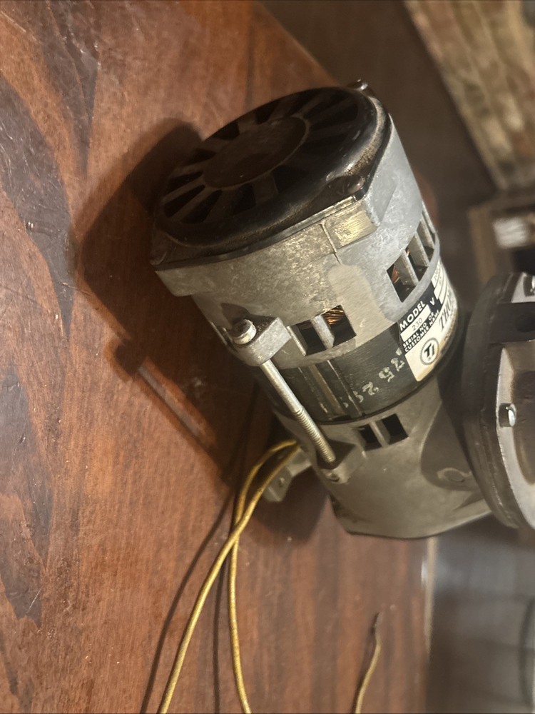 Thomas Model 106cc18 Tff 76 150 220/230V MOTOR. Thomas Pump