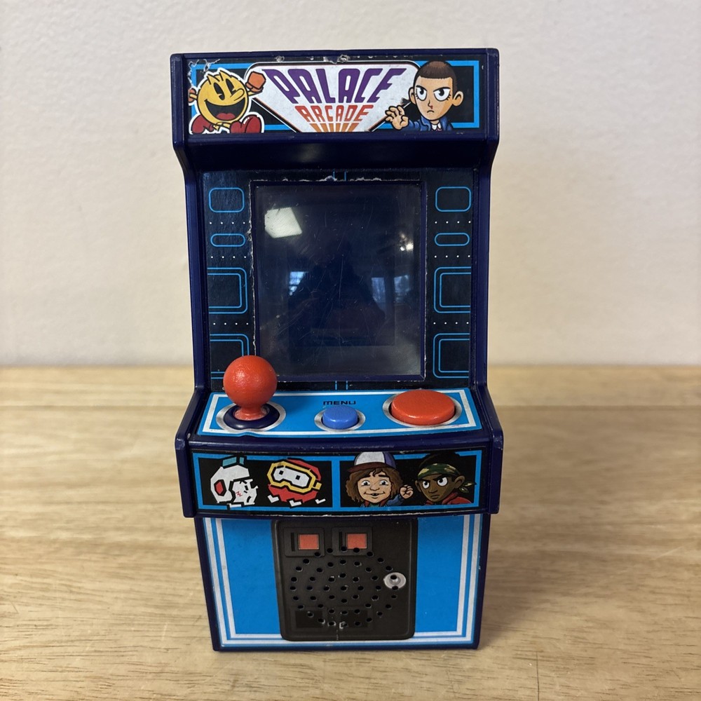 Stranger Things Palace Arcade Hasbro Mini 20 Game Unit Working See Description