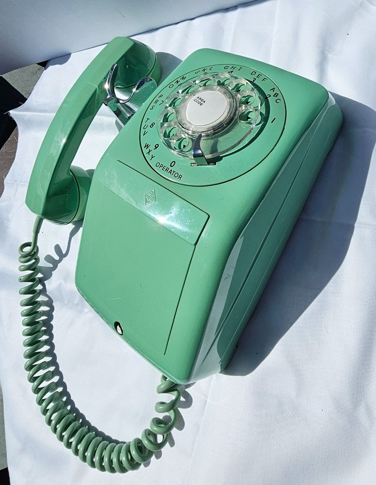 AE 90 telephone 1950's