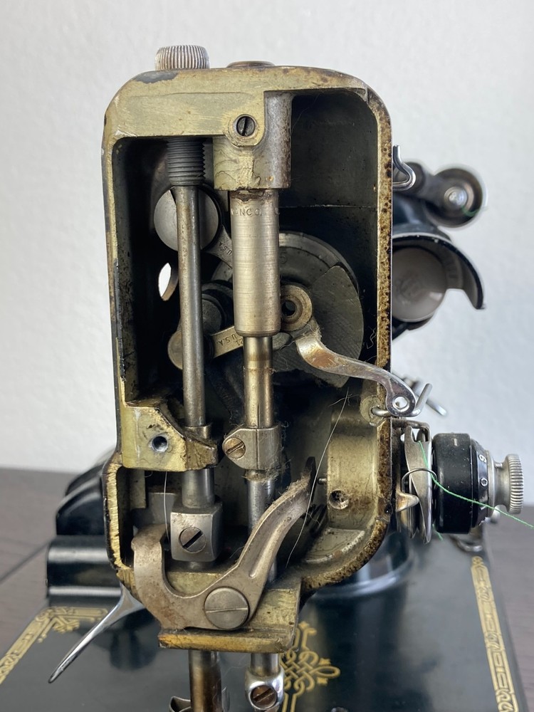 1950 Singer Featherweight 221 Sewing Machine / Case Accessories Attachments