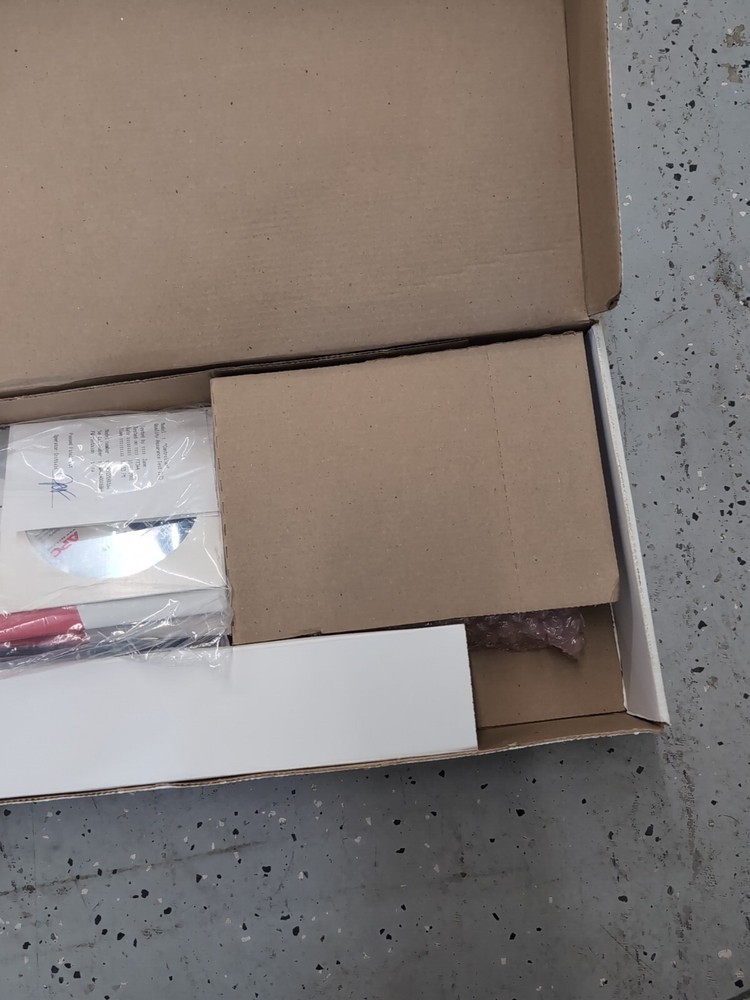 APC AP92221X166 Master switch Power Distribution Unit
