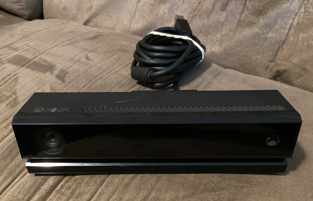 Official Microsoft Xbox One Kinect Motion Sensor Bar! ~ Works Great! Fast Ship!