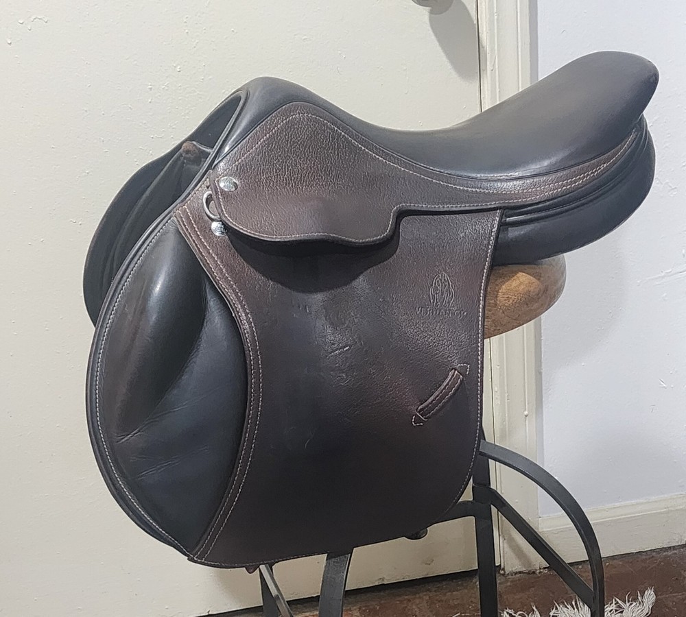 2013 17.5" Verhan Shoulder Release Jumping Saddle