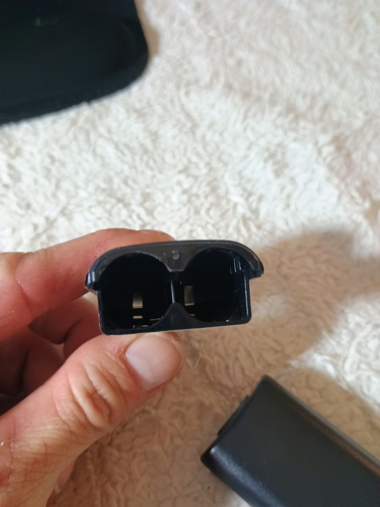 Xbox 360 Wireless Controller Battery Pack – Shell Only – Broken/Damaged – Parts