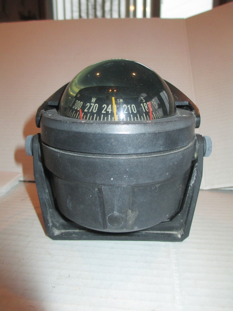 Ritchie B-81 Marine Boat Compass with Mounting Bracket C19