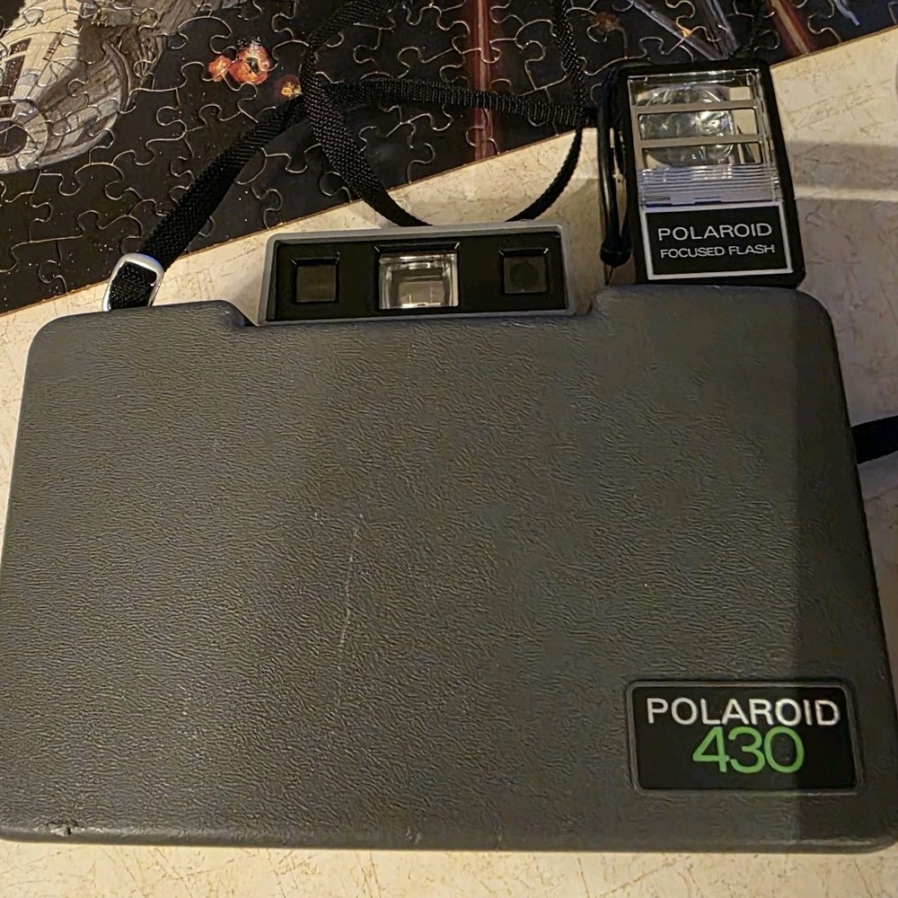 Vintage Polaroid 430 Land Camera w/ Leather Case & Flash