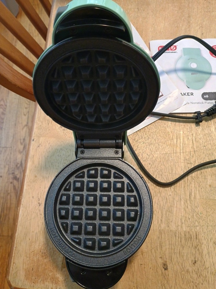 Dash Waffle Mini Maker System Open Box Teal