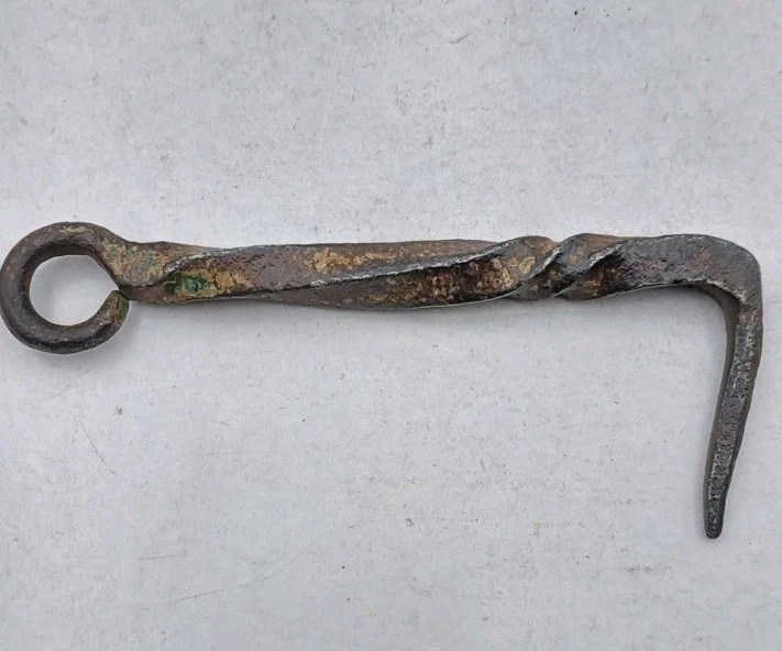 Antique Twisted Iron Gate Latch Hook Barn Old Hand Forged Hardware