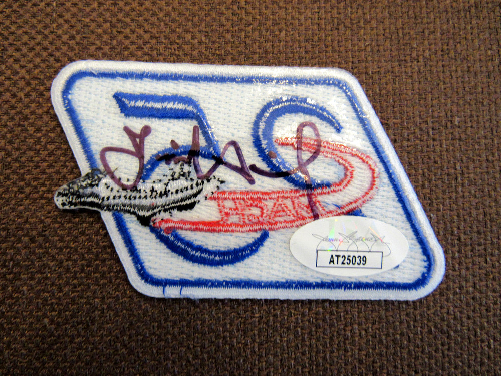 JOSE HERNANDEZ STS ASTRONAUT SIGNED AUTO NASA SPACE SHUTTLE MACH 25 PATCH JSA