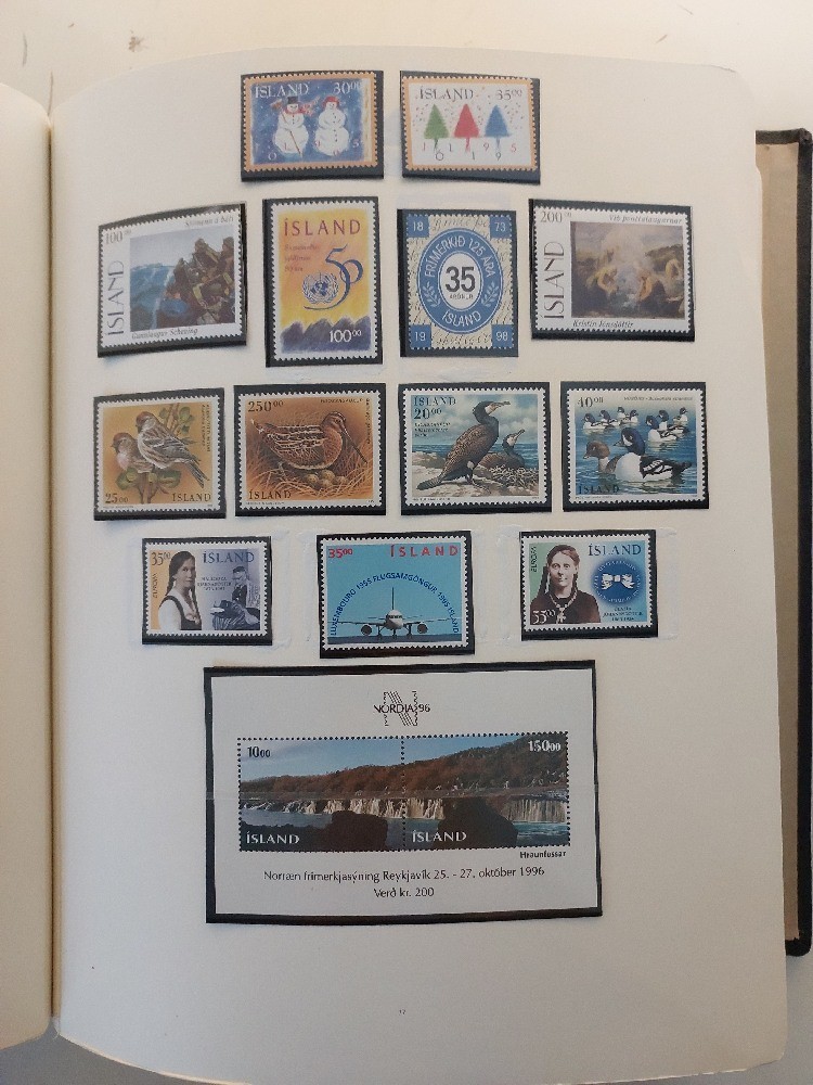 ICELAND 1873/2011 */** overcomplete with good types Please Read TOP!