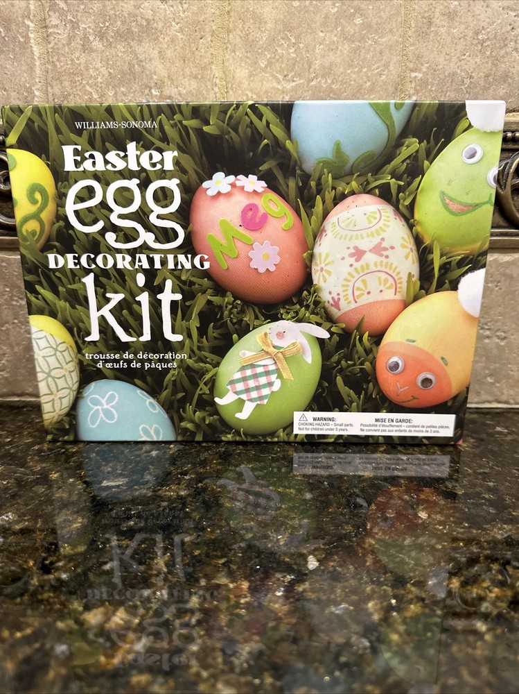 WILLIAMS SONOMA EASTER EGG DECORATING KIT & 12 DECORATING EASTER EGGS