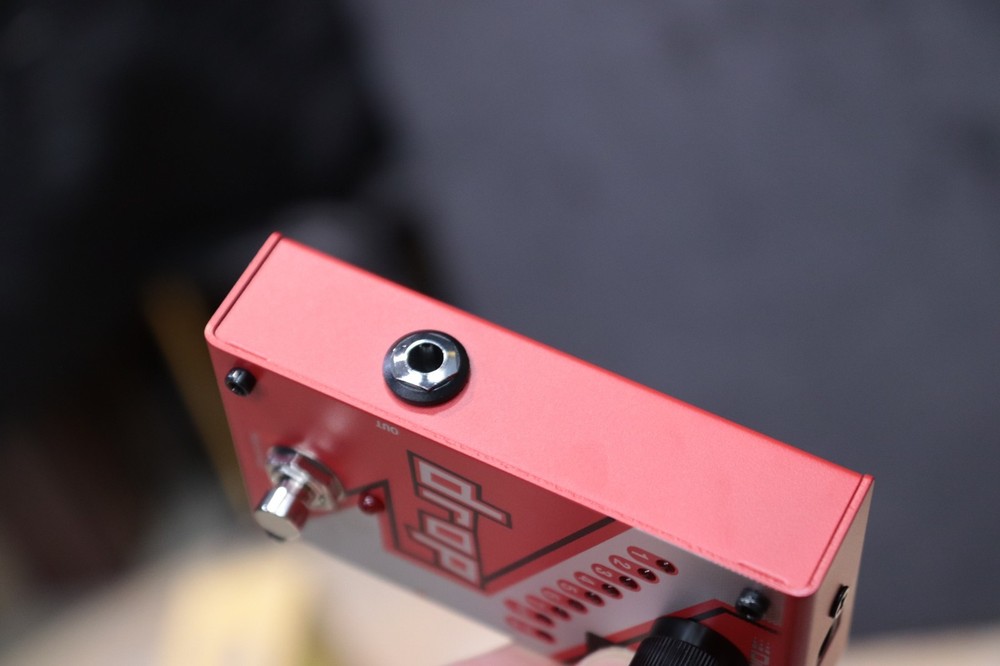 DigiTech Drop Compact Polyphonic Drop Tune Pitch Shifter Effect Pedal w/Box