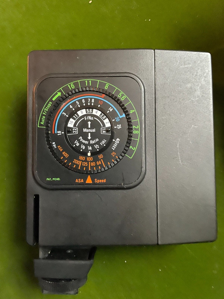 Vintage Sunpak Thyristor Auto 311 Electronic Flash Unit