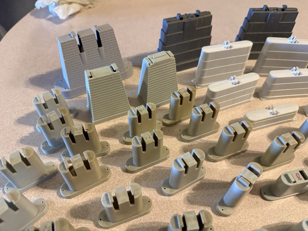 Bridge Riser Set Model Railroad Track 58 Piece Lot