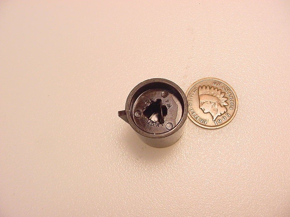 FISHER RECEIVER VINTAGE TRANSISTOR STYLE CONTROL KNOB ***